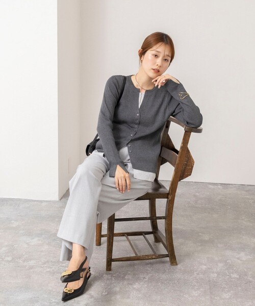 NOLLEY’S（ノーリーズ）の「【TORRAZZO DONNA/トラッゾドンナ】Layered V-Neck Top（ニット/セーター・レディース・ブラック/レッド/グレー系その他・38）」の21枚目の写真