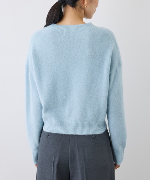 ROPE'(ロペ)の「フォックスカシミヤクルーネックニット(ニット/セーター・レディース・ベージュ/ピンク/サックスブルー/ブラウン/ネイビー・38)」の7枚目の写真