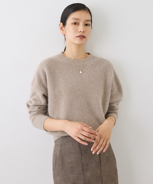 ROPE'(ロペ)の「フォックスカシミヤクルーネックニット(ニット/セーター・レディース・ベージュ/ピンク/サックスブルー/ブラウン/ネイビー・38)」の19枚目の写真