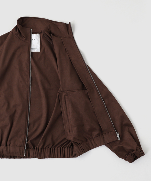 OSKR(オーエスケーアール)の「OSKR / オーエスケーアール 別注 FAUX SUEDE TRACK TOP BZ(ブルゾン・メンズ・ブラウン・LARGE/MEDIUM)」の4枚目の写真