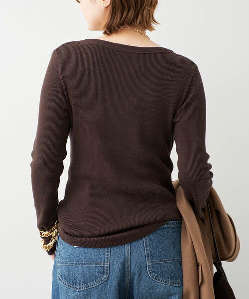 Deuxieme Classe(ドゥーズィエムクラス)の「Co/Ca Rib Vネック Tシャツ(Tシャツ/カットソー・レディース・ネイビー/ブラウン/ブラック・FREE)」の11枚目の写真