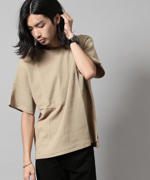 AMERICAN RAG CIE（アメリカンラグシー）の「ワッフル 半袖 ビックシルエット Tシャツ （Tシャツ/カットソー・メンズ・オレンジ/ベージュ/オフホワイト・1/2）」の3枚目の写真