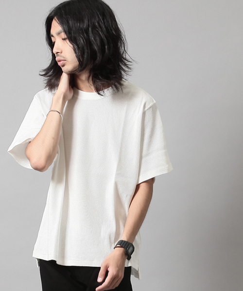 AMERICAN RAG CIE（アメリカンラグシー）の「ワッフル 半袖 ビックシルエット Tシャツ （Tシャツ/カットソー・メンズ・オレンジ/ベージュ/オフホワイト・1/2）」の2枚目の写真