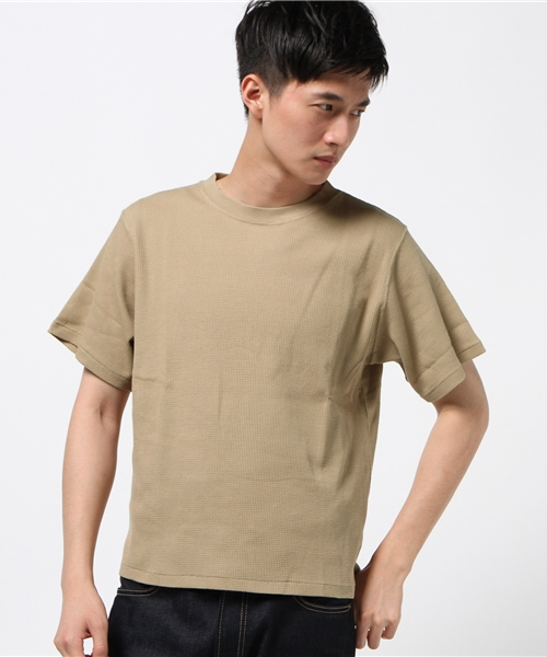 AMERICAN RAG CIE（アメリカンラグシー）の「ワッフル 半袖 ビックシルエット Tシャツ （Tシャツ/カットソー・メンズ・オレンジ/ベージュ/オフホワイト・1/2）」の18枚目の写真
