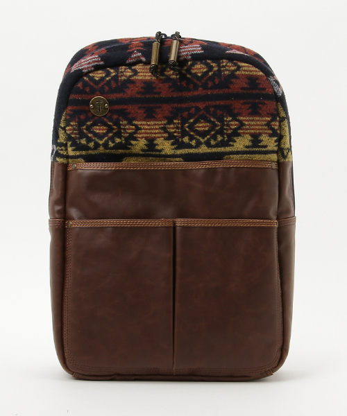 Focused Space(フォーカスドスペース)の「THE DEPARTURE BACKPACK バックパック デイパック(バックパック/リュック・メンズ・ブラック×ホワイト/ブラウン/グリーン/タン/ライトブラウン/ブルー系その他・ONE SIZE)」の4枚目の写真