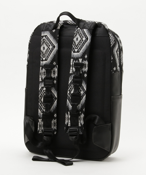 Focused Space(フォーカスドスペース)の「THE DEPARTURE BACKPACK バックパック デイパック(バックパック/リュック・メンズ・ブラック×ホワイト/ブラウン/グリーン/タン/ライトブラウン/ブルー系その他・ONE SIZE)」の18枚目の写真