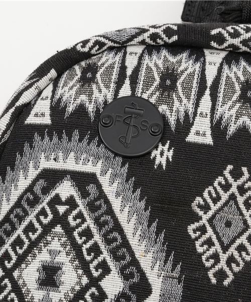 Focused Space(フォーカスドスペース)の「THE DEPARTURE BACKPACK バックパック デイパック(バックパック/リュック・メンズ・ブラック×ホワイト/ブラウン/グリーン/タン/ライトブラウン/ブルー系その他・ONE SIZE)」の15枚目の写真