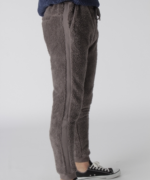 BAYFLOW（ベイフロー）の「BAYFLOW／ラインボアフリースパンツ（その他パンツ・メンズ・ブラック/チャコール・SMALL/MEDIUM/LARGE）」の15枚目の写真