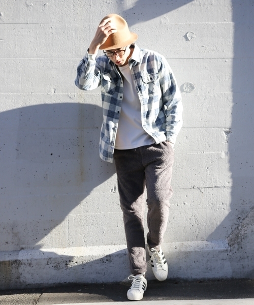 BAYFLOW（ベイフロー）の「BAYFLOW／ラインボアフリースパンツ（その他パンツ・メンズ・ブラック/チャコール・SMALL/MEDIUM/LARGE）」の4枚目の写真