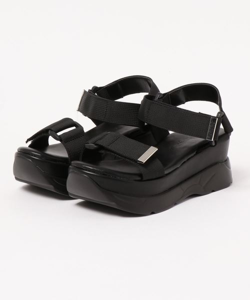 KOBE LETTUCE（コウベレタス）の「厚底ベルクロスポーツスニーカーサンダル（サンダル・レディース・ブラック/グレー/カーキ/ブラック系その他/ベージュ・S/M/L/LL）」の16枚目の写真