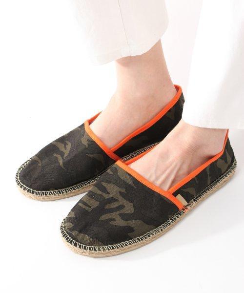 GLOBAL WORK(グローバルワーク)の「【GLOBAL WORK】エスパシューズ(その他シューズ・レディース・ネイビー/レッド/ブラック/エンジ/グリーン系その他/レッド系その他/ホワイト×ブルー/マルチ/カモフラージュ/イエロー/ゴールド/グリーン・LARGE/MEDIUM)」の12枚目の写真