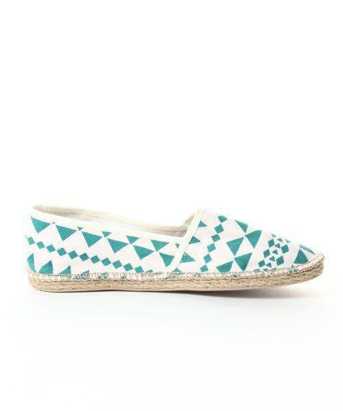 GLOBAL WORK(グローバルワーク)の「【GLOBAL WORK】エスパシューズ(その他シューズ・レディース・ネイビー/レッド/ブラック/エンジ/グリーン系その他/レッド系その他/ホワイト×ブルー/マルチ/カモフラージュ/イエロー/ゴールド/グリーン・LARGE/MEDIUM)」の15枚目の写真