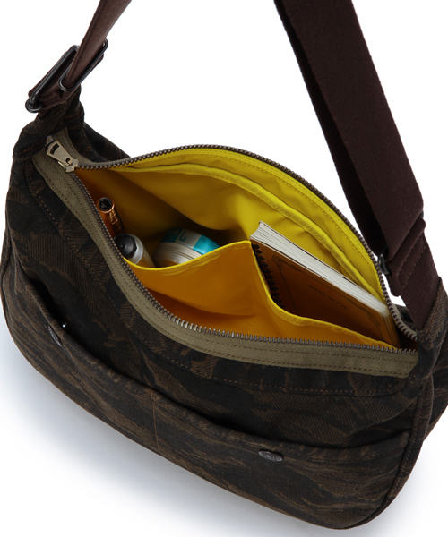 【生産終了】PORTER / GREEN EYE SHOULDER BAG 生産終了】PORTER / GREEN EYE SHOULDER BAG - メルカリ