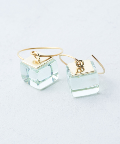 ear PAPILLONNER（イアパピヨネ）の「【ROSA MENDEZ（ローザ・メンデス） 】フープ型フックピアス(Cube)（ピアス（両耳用）・レディース・その他・FREE）」の7枚目の写真