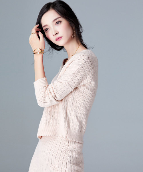 SAISON DE PAPILLON（セゾンドパピヨン）の「Vネックトップスとスカート&透かし編みデザインセットアップ（ワンピース・レディース・ブラック/ベージュ/ブラウン/ミント・S/M/L）」の22枚目の写真