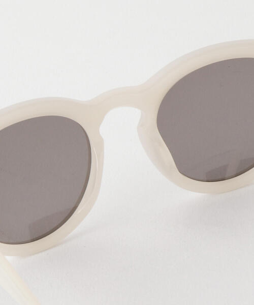 BEAUTY&YOUTH UNITED ARROWS(ビューティーアンドユースユナイテッドアローズ)の「BY ベーシックサングラス ◆(サングラス・レディース・ライトピンク/オリーブ/オフホワイト・FREE)」の9枚目の写真