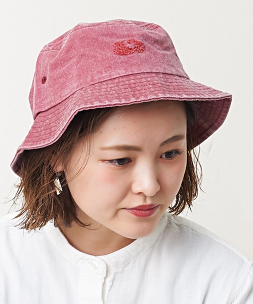 FRUIT OF THE LOOM(フルーツオブザルーム)の「【FRUIT OF THE LOOM】HARD WASH BUCKET HAT/バケットハット(ハット・メンズ・ブラック/パープル/レッド/オフホワイト/オレンジ・FREE)」の5枚目の写真