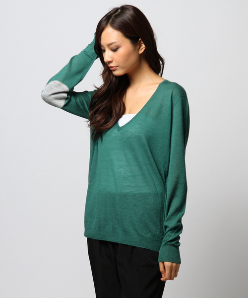 JOSEPH(ジョセフ)の「NEW CASHAIR V NK LS +COLOR PATCH Vネックニット(ニット/セーター・レディース・ライトグレー系/ワイン系/ベージュ系/グリーン系/ネイビー系・MEDIUM)」の3枚目の写真