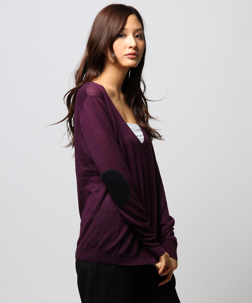 JOSEPH(ジョセフ)の「NEW CASHAIR V NK LS +COLOR PATCH Vネックニット(ニット/セーター・レディース・ライトグレー系/ワイン系/ベージュ系/グリーン系/ネイビー系・MEDIUM)」の5枚目の写真