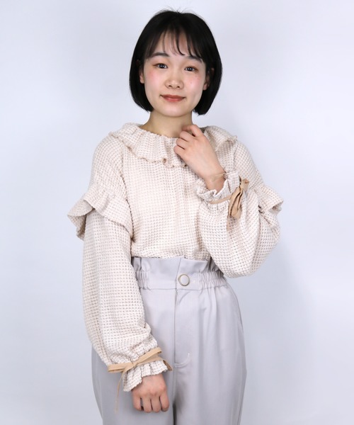 ParAvion + Petit Standard(パラビオンスタンダードプチ)の「袖リボントップス(Tシャツ/カットソー)」|アイボリー