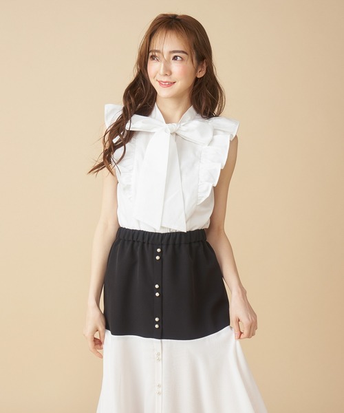 MIIA（ミーア）の「ボウタイフリルブラウス（シャツ/ブラウス・レディース・ベージュ系その他/ブルー系その他/オフホワイト・FREE）」の5枚目の写真