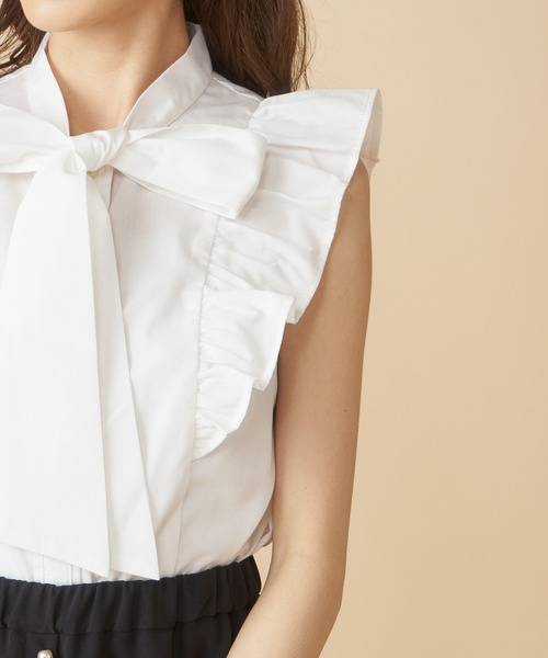 MIIA（ミーア）の「ボウタイフリルブラウス（シャツ/ブラウス・レディース・ベージュ系その他/ブルー系その他/オフホワイト・FREE）」の6枚目の写真