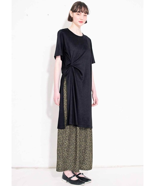 シロップ．（シロップ．）の「重ね着で今風　スリット入りロングＴシャツ（チュニック・レディース・ブラック/ブルー・SMALL/MEDIUM/LARGE/X-LARGE/XX-LARGE）」の4枚目の写真
