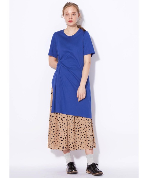 シロップ．（シロップ．）の「重ね着で今風　スリット入りロングＴシャツ（チュニック・レディース・ブラック/ブルー・SMALL/MEDIUM/LARGE/X-LARGE/XX-LARGE）」の5枚目の写真