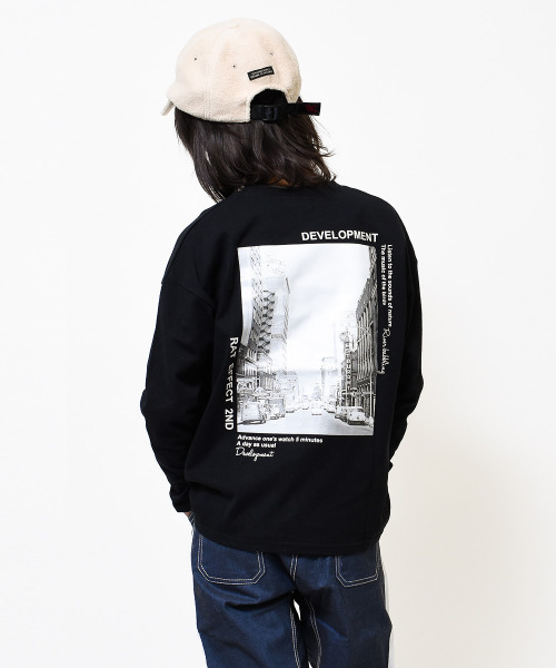 RAT EFFECT(ラットエフェクト)の「フォトプリントロングTシャツ(Tシャツ/カットソー・キッズ・オフホワイト/ブルー/ベージュ/ブラック・140/150/160/120/130/170)」の1枚目の写真