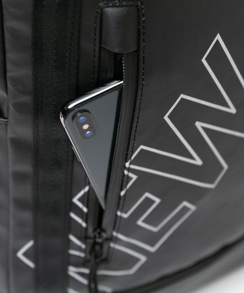 NEW ERA(ニューエラ)の「NEW ERA/ニューエラ バックパック ボックスパック 32L プリントロゴ 12674097(バックパック/リュック・メンズ・ブラック・32L)」の9枚目の写真