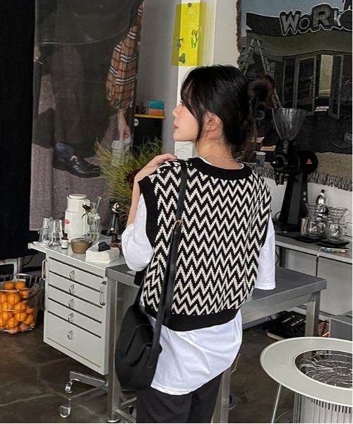 SONA（ソナ）の「SONYUNARA パターンポイントニットベスト（ベスト・レディース・ブラック/ブラウン/グリーン・FREE）」の10枚目の写真