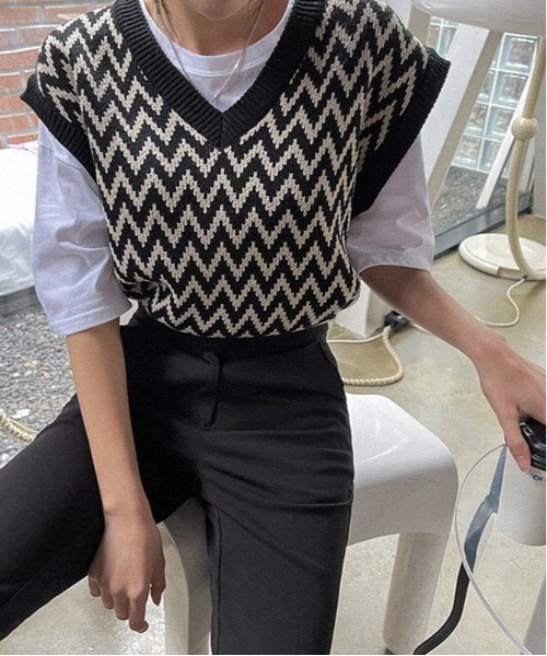 SONA（ソナ）の「SONYUNARA パターンポイントニットベスト（ベスト・レディース・ブラック/ブラウン/グリーン・FREE）」の11枚目の写真
