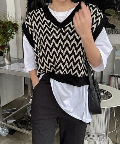 SONA（ソナ）の「SONYUNARA パターンポイントニットベスト（ベスト・レディース・ブラック/ブラウン/グリーン・FREE）」の4枚目の写真