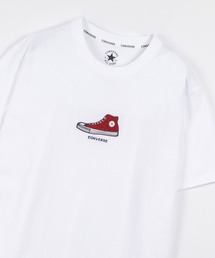 CONVERSE（コンバース）の「【CONVERSE/コンバース】バックシューズ刺繍 半袖Tシャツ（Tシャツ/カットソー・メンズ）」