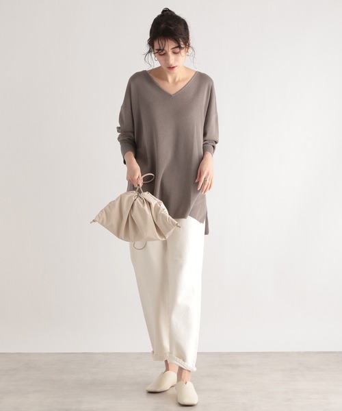 LE FOYER（ルフォワイエ）の「ソウバリVニット（ニット/セーター・レディース・グレー/オフホワイト/グリーン・38）」の6枚目の写真