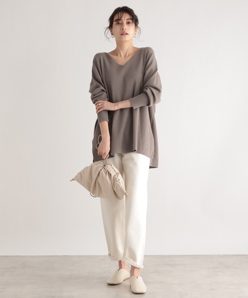 LE FOYER（ルフォワイエ）の「ソウバリVニット（ニット/セーター・レディース・グレー/オフホワイト/グリーン・38）」の8枚目の写真