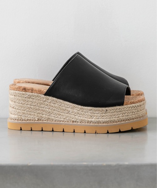 RASVOA(ラスボア)の「厚底サボサンダル(サンダル・レディース・クリア/ブラック・M/L)」の2枚目の写真