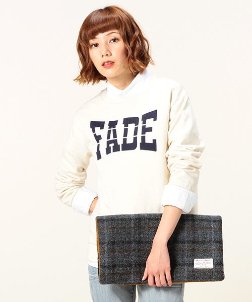 ROSE BUD(ローズバッド)の「(HARRIS TWEED × ROSE BUD)S-LR-14201 CLUTCH BAG(クラッチバッグ・レディース・グレー/チャコール・ONE SIZE)」の2枚目の写真