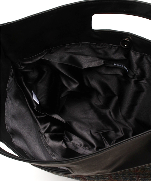 ROSE BUD(ローズバッド)の「(HARRIS TWEED × ROSE BUD)S-LR-14201 CLUTCH BAG(クラッチバッグ・レディース・グレー/チャコール・ONE SIZE)」の4枚目の写真