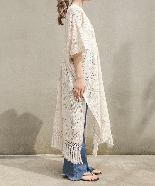 CAPRICIEUX LE'MAGE（カプリシューレマージュ）の「刺繍レースポンチョワンピース（ワンピース・レディース・オフホワイト/ブラック・FREE）」の15枚目の写真