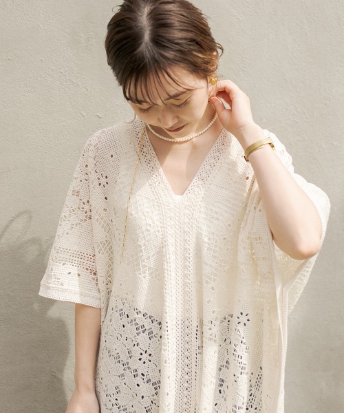 CAPRICIEUX LE'MAGE（カプリシューレマージュ）の「刺繍レースポンチョワンピース（ワンピース・レディース・オフホワイト/ブラック・FREE）」の8枚目の写真