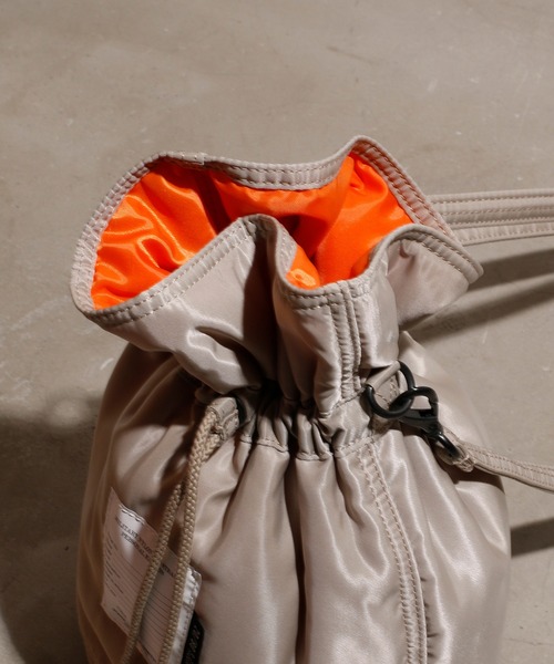 JANESMITH（ジェーンスミス）の「JANESMITH ジェーンスミス / KINCHAKU SHOULDER STRAP BAG 巾着ショルダーストラップバッグ / 21WBG-820S（トートバッグ・レディース・カーキ/ベージュ/ブラック・ONE）」の11枚目の写真