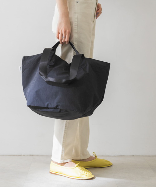 URBAN RESEARCH（アーバンリサーチ）の「『別注』LAMPEYE×UR　2WAY TOTE BAG（トートバッグ・レディース・ブラック/ベージュ・-）」の12枚目の写真