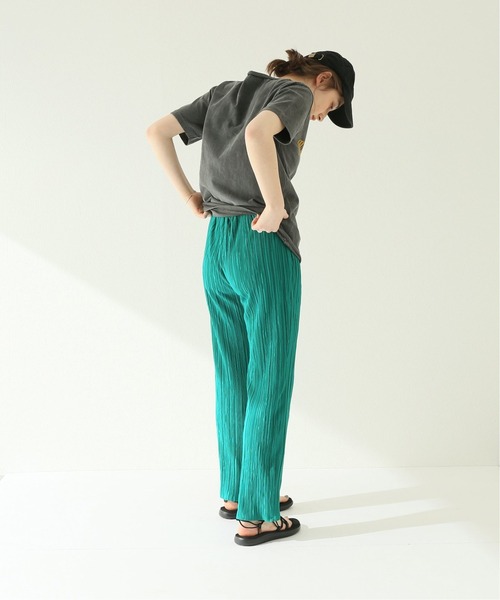 JOURNAL STANDARD relume(ジャーナルスタンダード レリューム)の「ウォッシャブルプリーツイージーパンツ(その他パンツ・レディース・グリーン/ベージュ/ホワイト・FREE)」の9枚目の写真