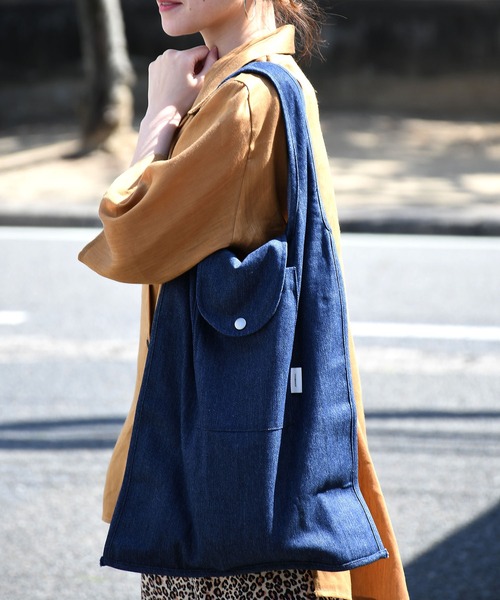 Johnbull（ジョンブル）の「フラップエコバッグ（トートバッグ・メンズ・ブラック/ベージュ/オリーブ/ワンウォッシュ/スモークピンク/グレイッシュブルー・FREE）」の5枚目の写真