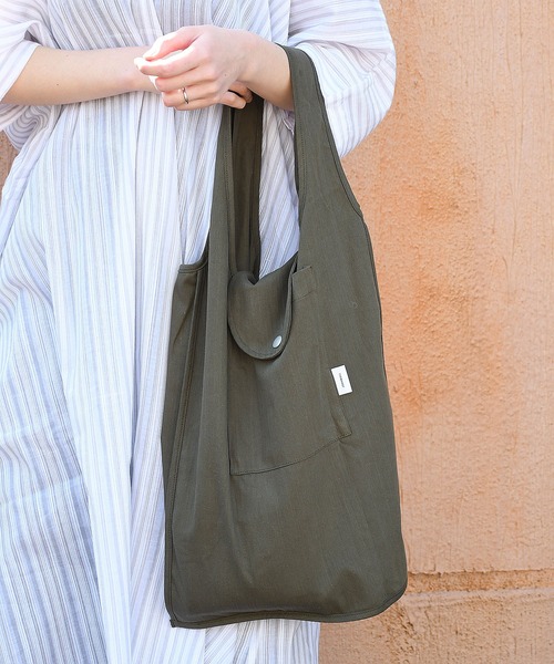 Johnbull（ジョンブル）の「フラップエコバッグ（トートバッグ・メンズ・ブラック/ベージュ/オリーブ/ワンウォッシュ/スモークピンク/グレイッシュブルー・FREE）」の9枚目の写真