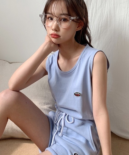 muahmuah(ムーアムーア)の「『muah muah/ムーアムーア』SIGNATURE WAPPEN SLEEVELESS/ワッペン スリーブレス トレーニングタンクトップ(タンクトップ・レディース・ブラック/グレー/ライトブルー/アイボリー・FREE)」の4枚目の写真