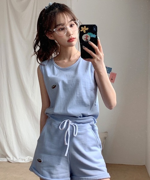 muahmuah(ムーアムーア)の「『muah muah/ムーアムーア』SIGNATURE WAPPEN SLEEVELESS/ワッペン スリーブレス トレーニングタンクトップ(タンクトップ・レディース・ブラック/グレー/ライトブルー/アイボリー・FREE)」の13枚目の写真