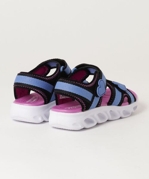 SKECHERS（スケッチャーズ）の「ｽｹｯﾁｬｰｽﾞ HYPNO-FLASH - SPLASH ZOOMS（サンダル・キッズ・ブラック×ブルー・22.0cm/17.0cm/18.0cm/19.0cm/20.0cm/21.0cm）」の2枚目の写真