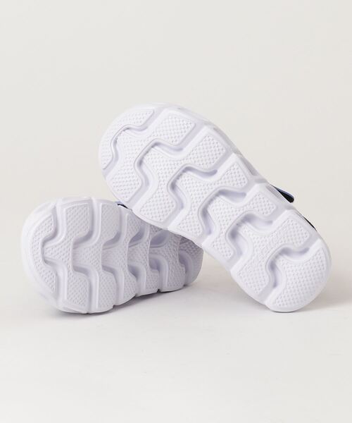 SKECHERS（スケッチャーズ）の「ｽｹｯﾁｬｰｽﾞ HYPNO-FLASH - SPLASH ZOOMS（サンダル・キッズ・ブラック×ブルー・22.0cm/17.0cm/18.0cm/19.0cm/20.0cm/21.0cm）」の3枚目の写真
